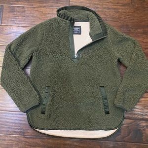 Abercrombie & Fitch olive green half zip sherpa